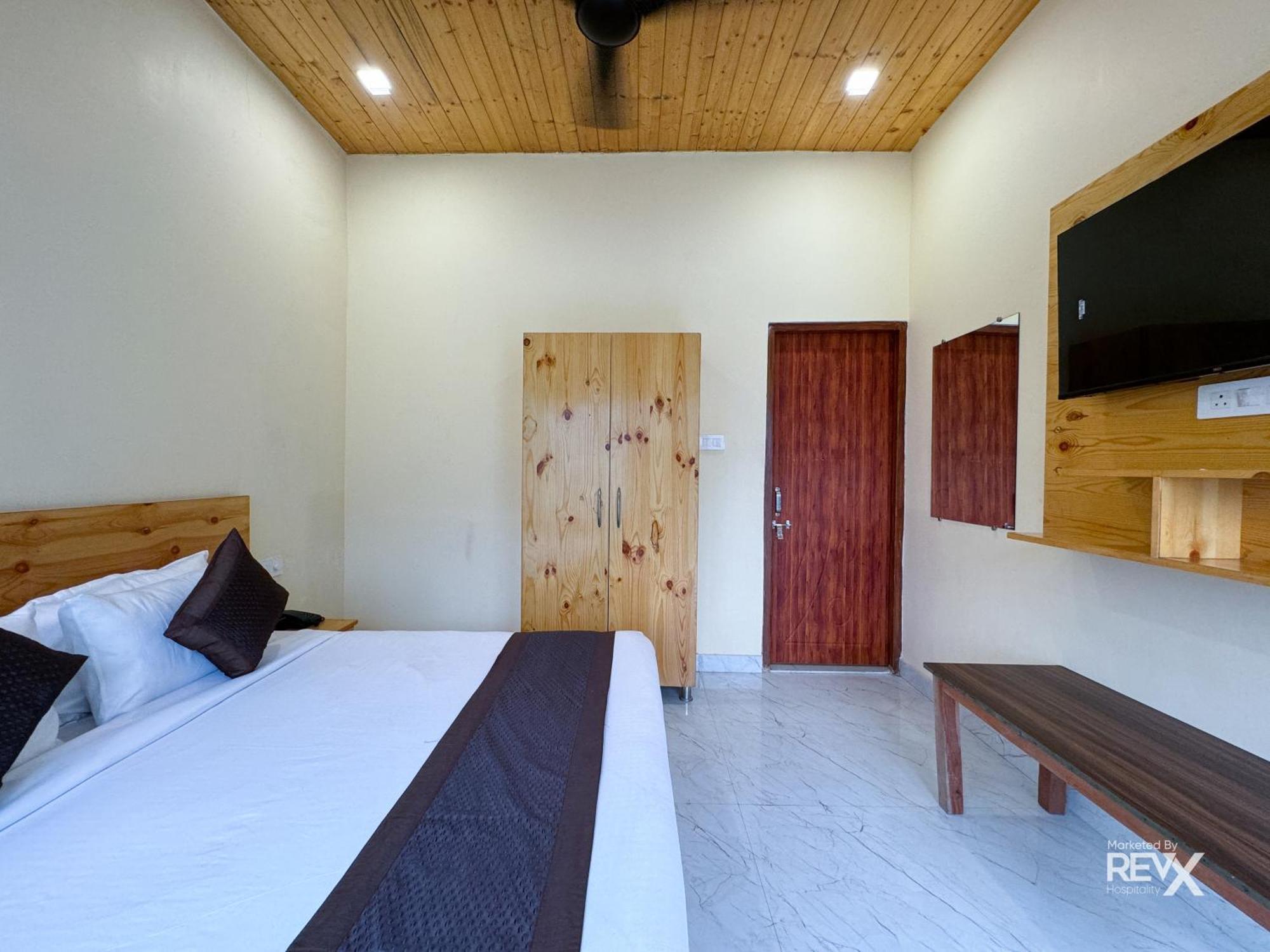 Отель The Leisure Cave On The Ganges Ришикеш Экстерьер фото